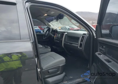 2016 Ram 1500 Express z USA, uszkodzony, nr VIN 1C6RR7FT1GS192445